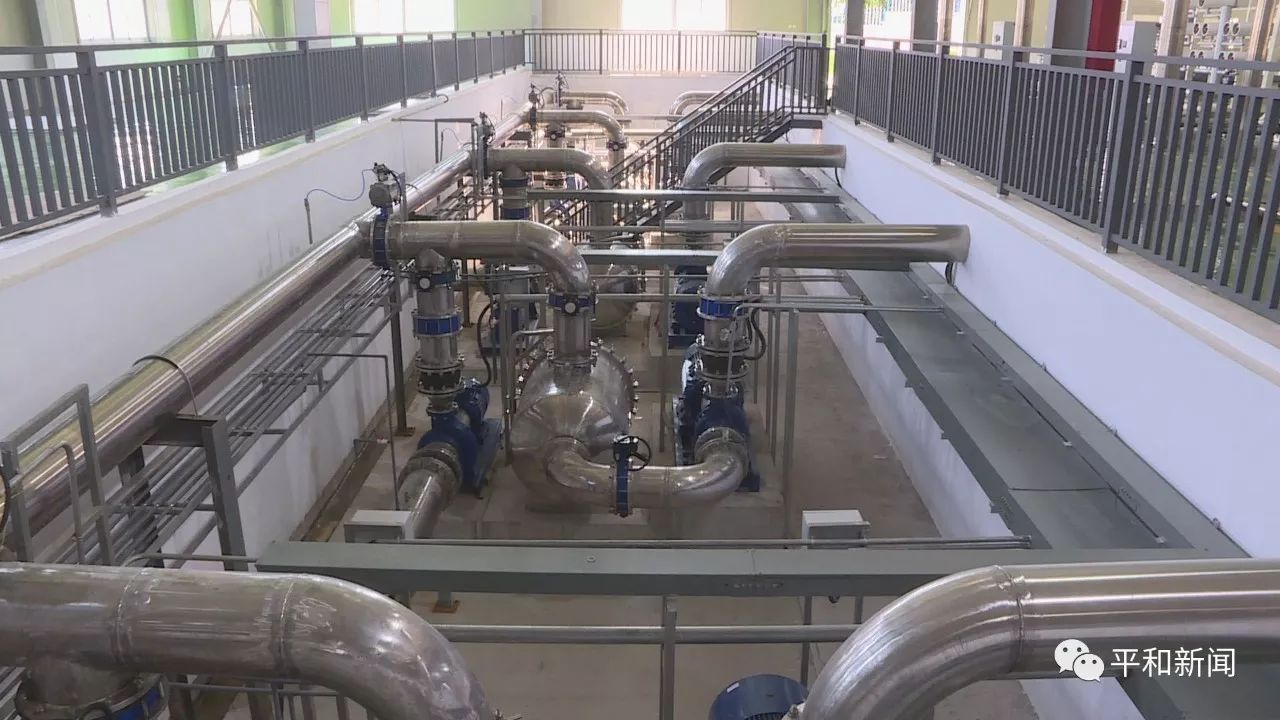 平和县自来水厂 出厂水质持续改善，自动供水设备助力民生保障
